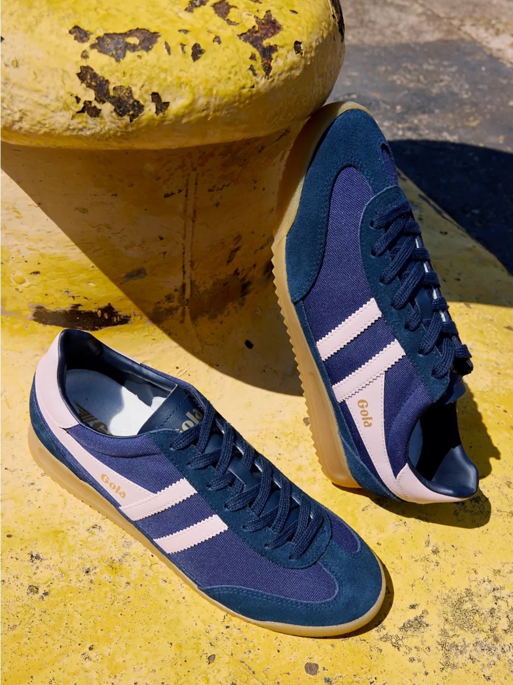 NEW Gola Tornado Sneakers Size 7 Navy Pink